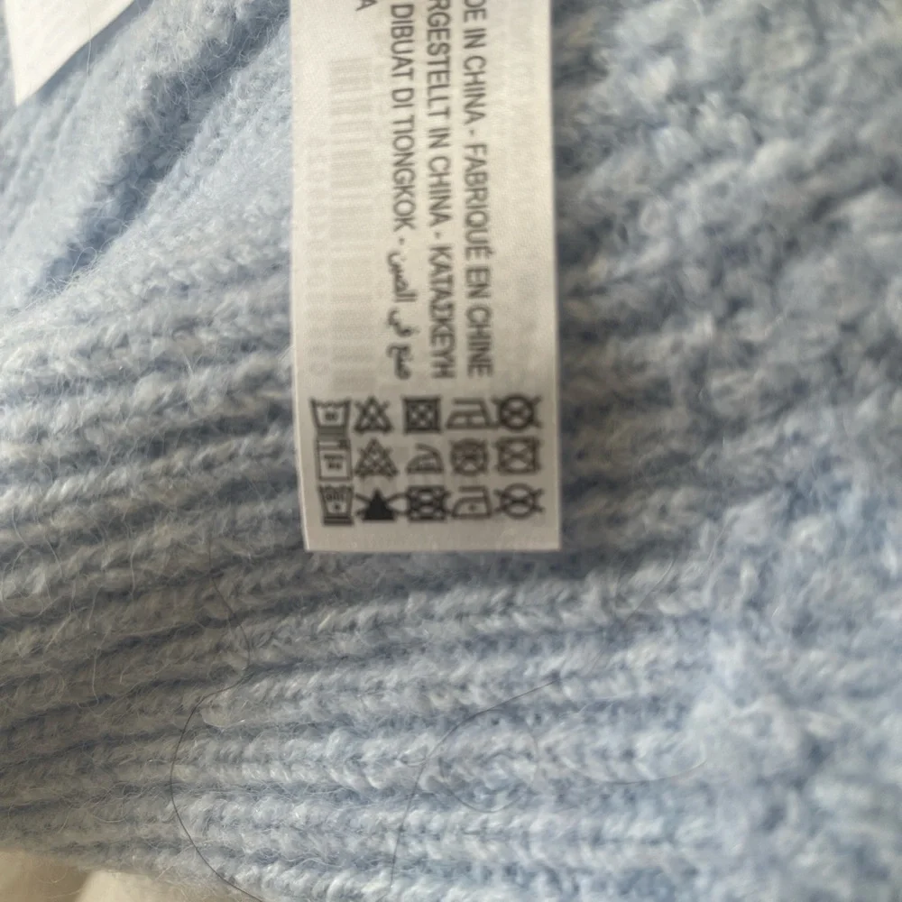 Zara Light Blue Cable Knit Sleeveless Sweater - Picture 7 of 8